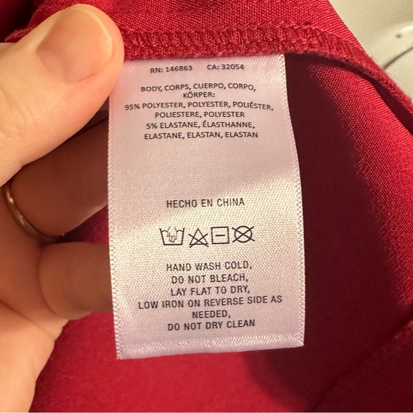 Elegant Redish Magenta Sleeveless Dress - Picture 6 of 6